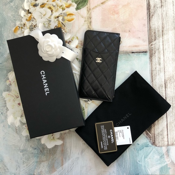 CHANEL Handbags - Brand new Chanel black phone wallet SHW